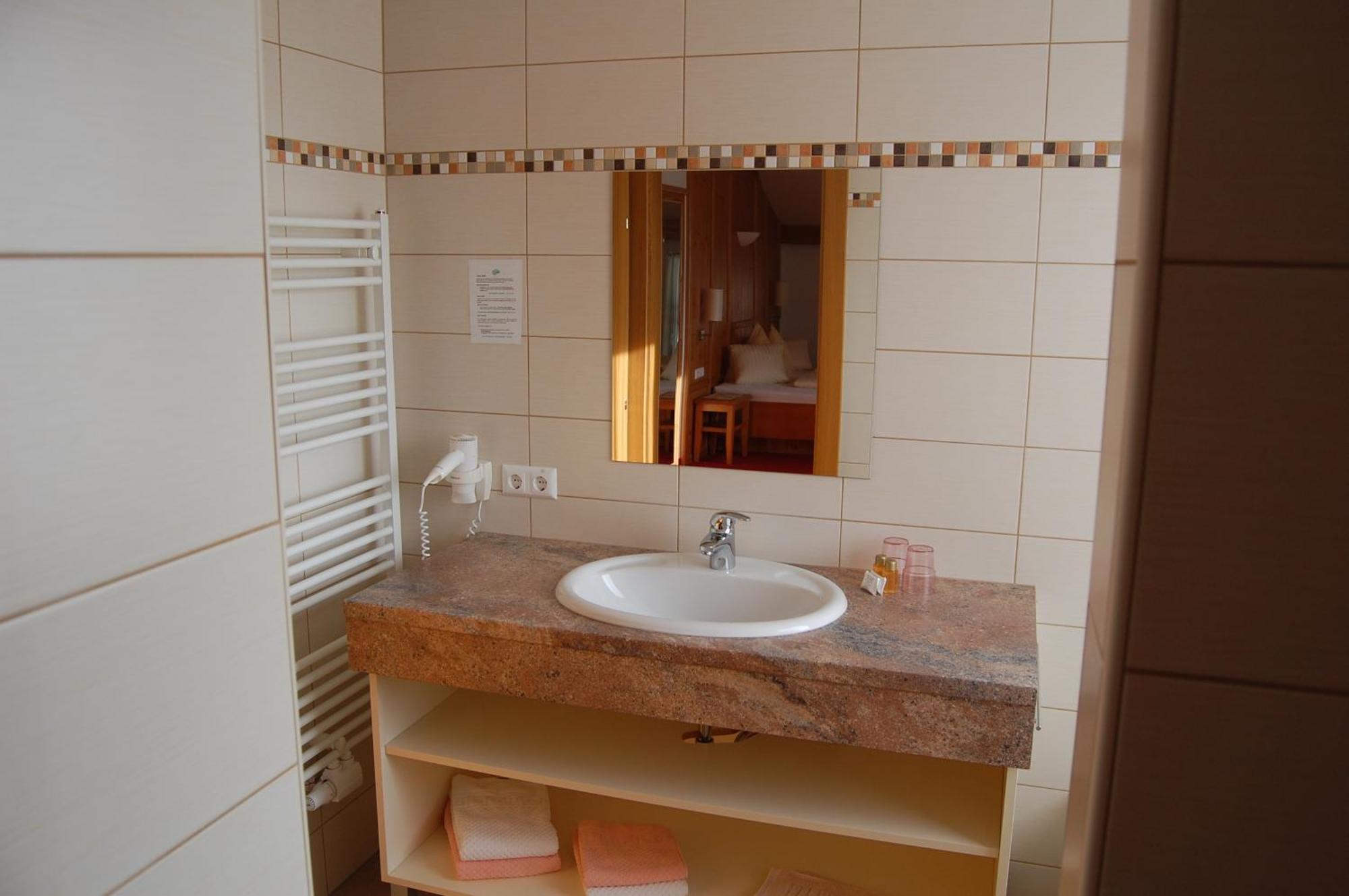 Hotel Brunnwirt Weissbriach Luaran gambar